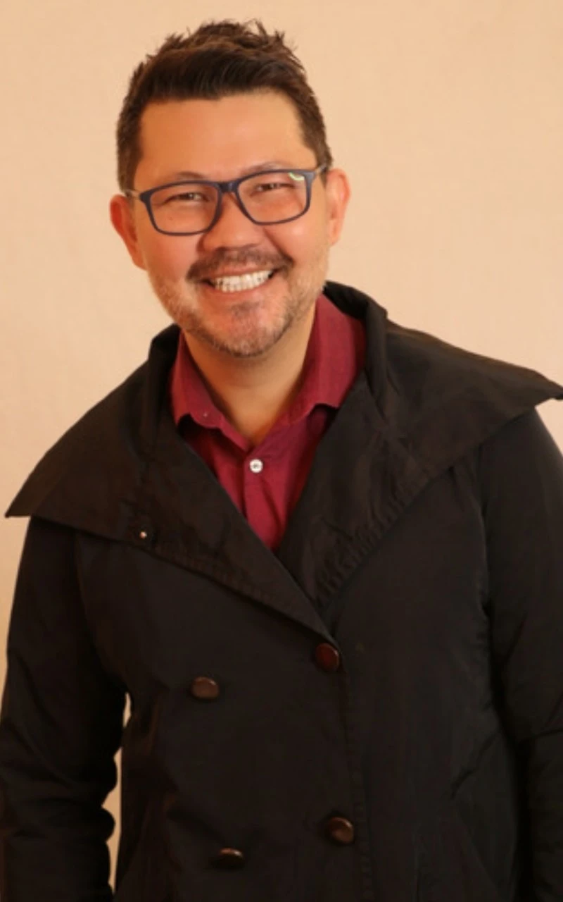 Foto do coordenador do curso Daniel de Mello Ferraz